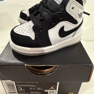 Jordan Kids Black and White Sneakers